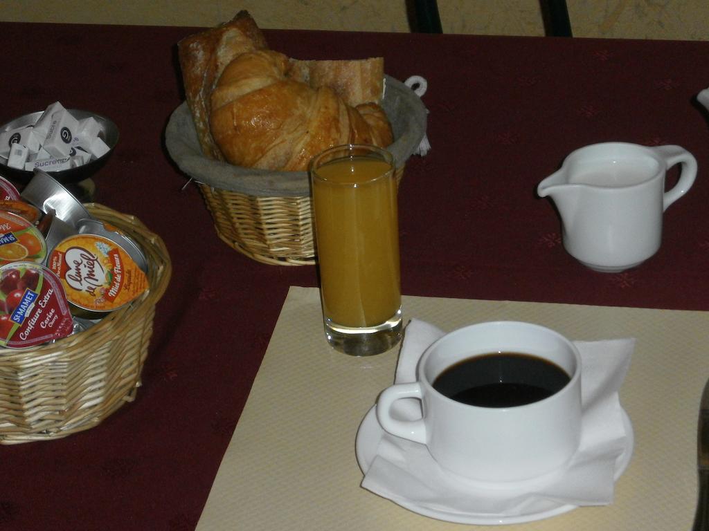 Hotel Jaures Тулон Екстер'єр фото