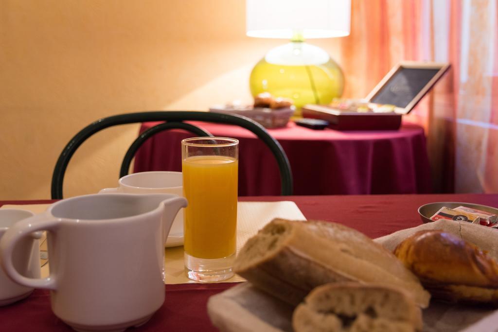 Hotel Jaures Тулон Екстер'єр фото